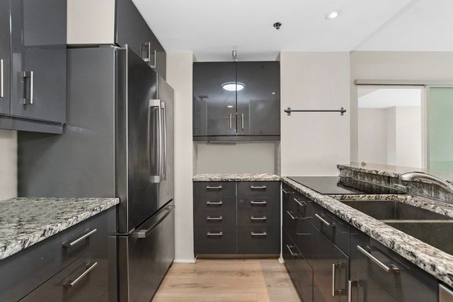 8 Museum Way 1201, Cambridge, MA 02141