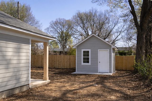 2440 SPARKS RD, Memphis, TN 38106