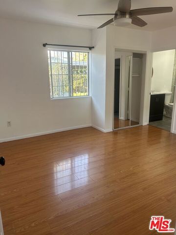 1722 Orchard Avenue, Los Angeles, CA 90006