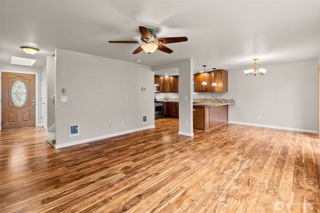 614 Malibu Drive SE, Lacey, WA 98503