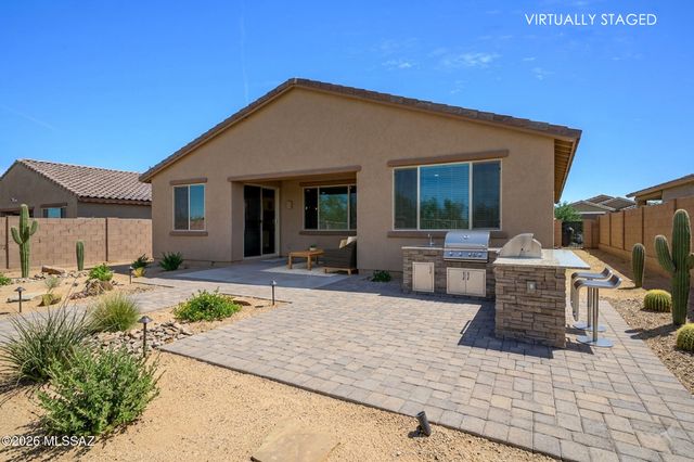 878 W Calle Moa, Sahuarita, AZ 85629