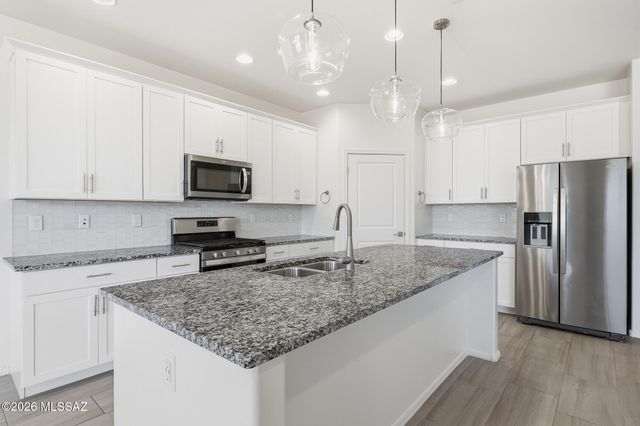 878 W Calle Moa, Sahuarita, AZ 85629