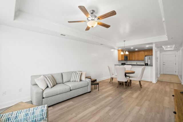 251 Mattie M Kelly Boulevard 302, Destin, FL 32541