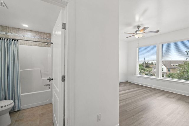 251 Mattie M Kelly Boulevard 302, Destin, FL 32541