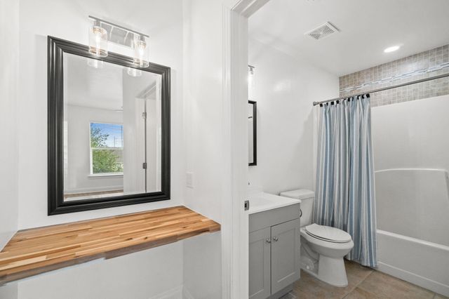 251 Mattie M Kelly Boulevard 302, Destin, FL 32541