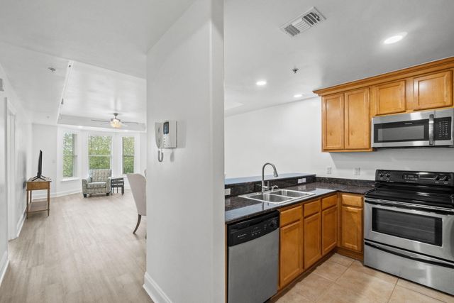 251 Mattie M Kelly Boulevard 302, Destin, FL 32541
