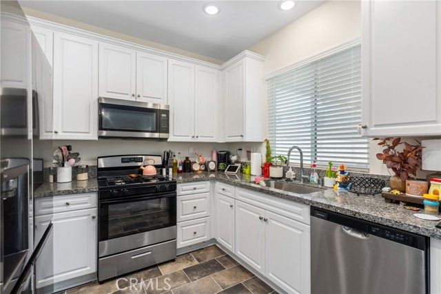 12045 Firbrook Street, Victorville, CA 92392