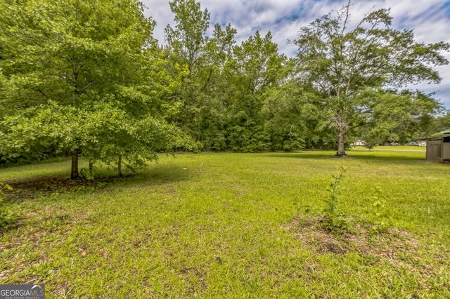 284 Landing Drive, Kingsland, GA 31548
