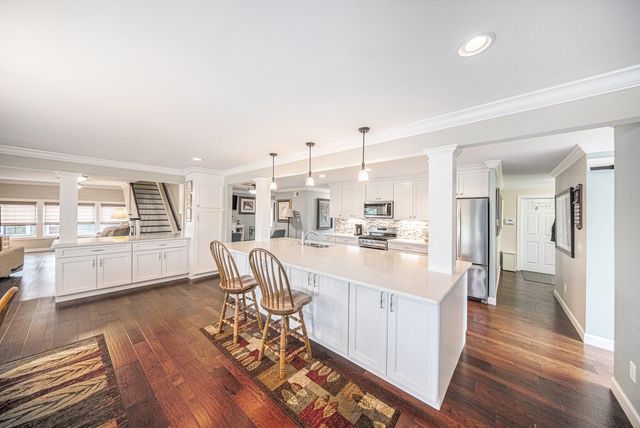 329 Pamela Circle, Brooklyn, MI 49230