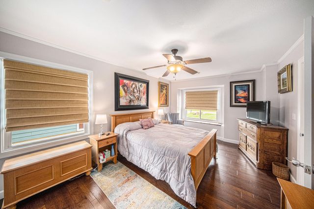 329 Pamela Circle, Brooklyn, MI 49230