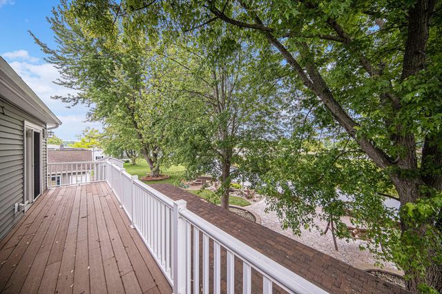 329 Pamela Circle, Brooklyn, MI 49230