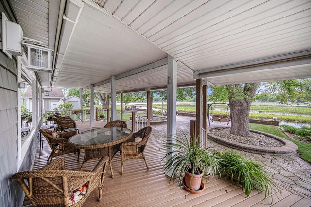 329 Pamela Circle, Brooklyn, MI 49230