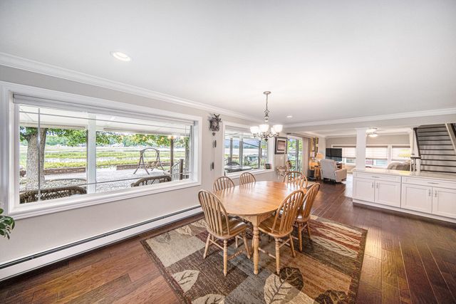 329 Pamela Circle, Brooklyn, MI 49230