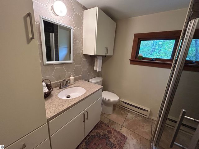 5039 Indian Hill Road, Honor, MI 49640