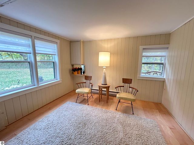 5039 Indian Hill Road, Honor, MI 49640