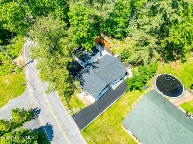 15 Schaffer Drive, Colonie, NY 12047