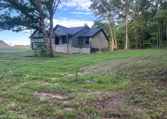 228 Georgee Rd, Jamestown, TN 38556