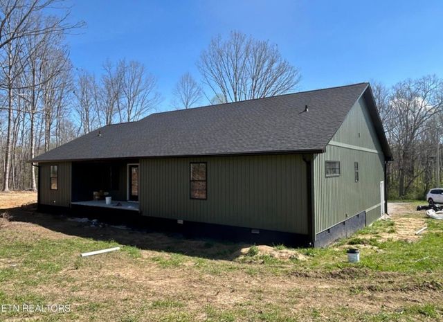 228 Georgee Rd, Jamestown, TN 38556
