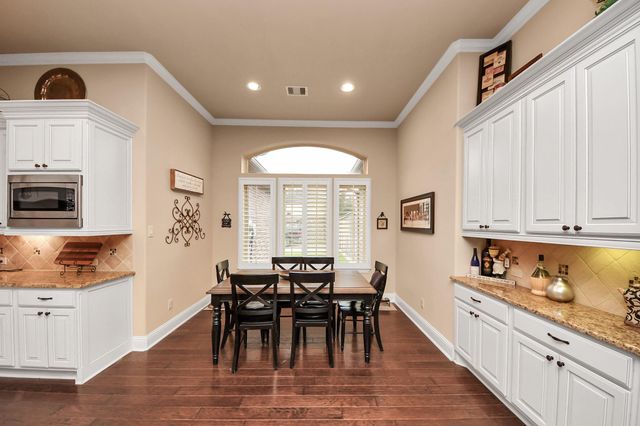 17819 Country Cove, Cypress, TX 77433