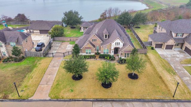 17819 Country Cove, Cypress, TX 77433