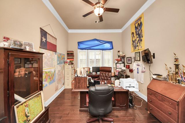 17819 Country Cove, Cypress, TX 77433