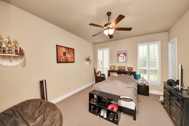 17819 Country Cove, Cypress, TX 77433