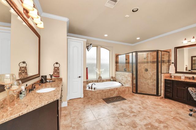 17819 Country Cove, Cypress, TX 77433