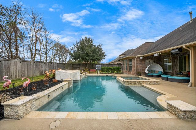 17819 Country Cove, Cypress, TX 77433