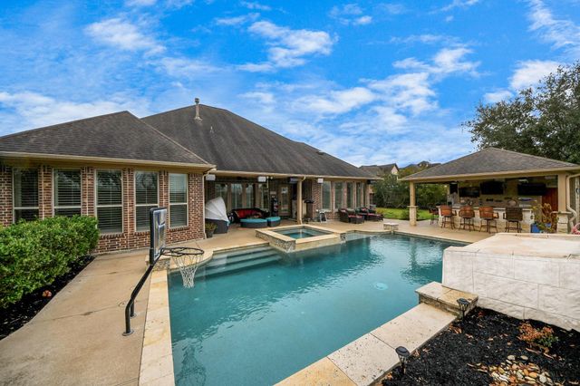 17819 Country Cove, Cypress, TX 77433