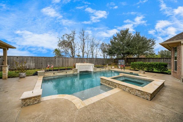 17819 Country Cove, Cypress, TX 77433