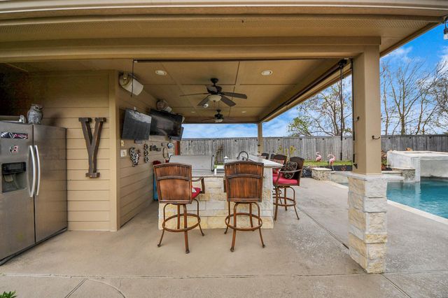 17819 Country Cove, Cypress, TX 77433