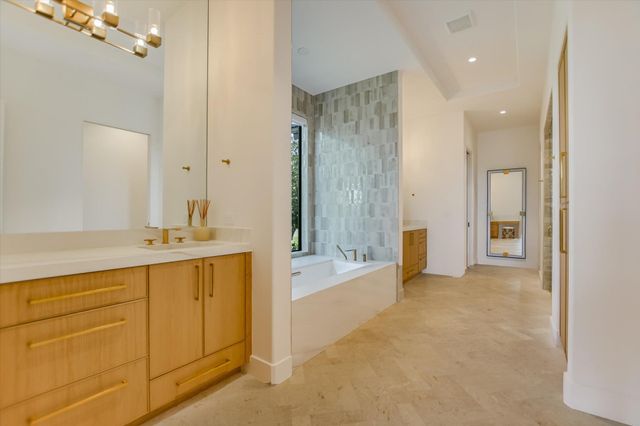 146 Coral Berry, Horseshoe Bay, TX 78657