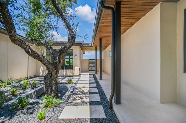 146 Coral Berry, Horseshoe Bay, TX 78657