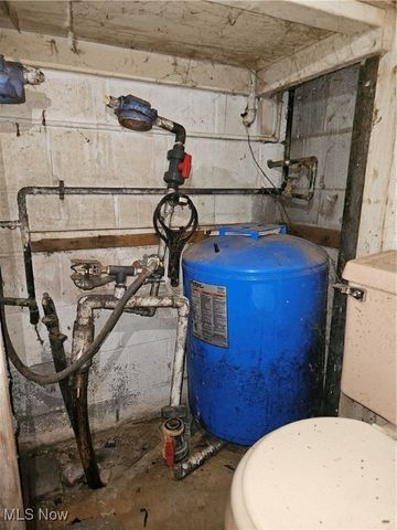 16940 Thompson Road, Thompson, OH 44086