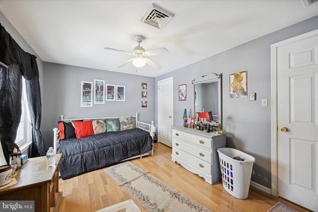 121 STEEPLEBUSH DR, Perkasie, PA 18944