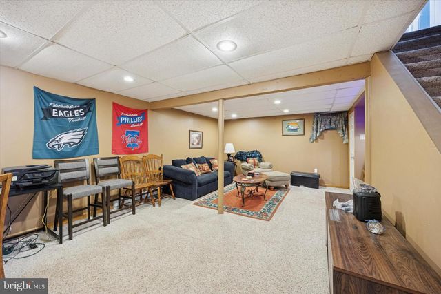 121 STEEPLEBUSH DR, Perkasie, PA 18944