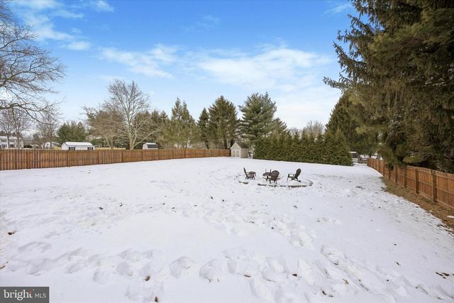 121 STEEPLEBUSH DR, Perkasie, PA 18944