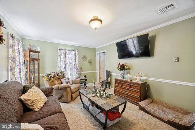 121 STEEPLEBUSH DR, Perkasie, PA 18944