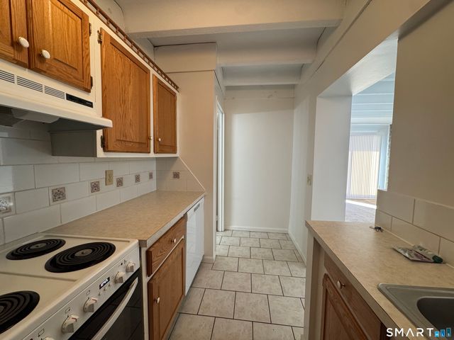 20 Prospect Street APT 64, Manchester, CT 06040