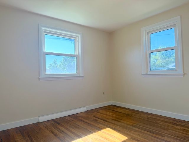 15 Casey Drive, Middletown, RI 02842