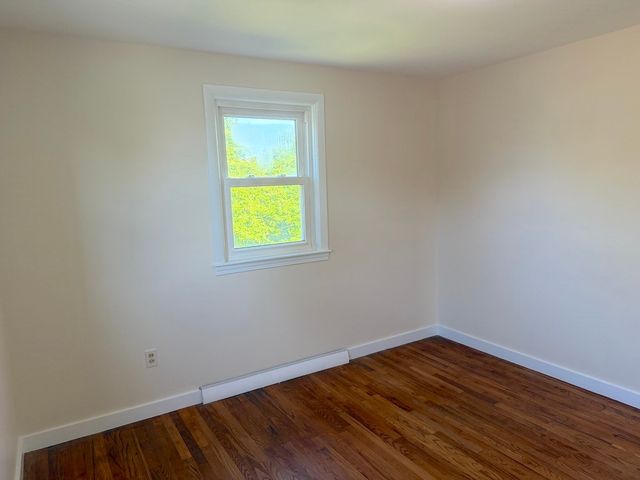 15 Casey Drive, Middletown, RI 02842