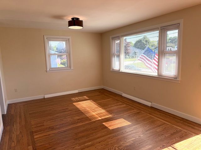 15 Casey Drive, Middletown, RI 02842