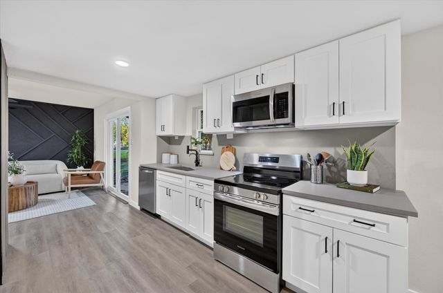 1003 E Dallas Street, Mansfield, TX 76063