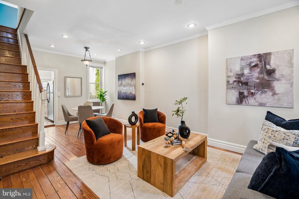2810 CAMBRIDGE ST, PHILADELPHIA, PA 19130 — photo 4