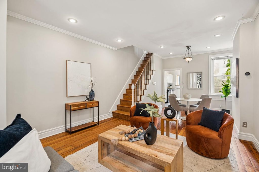 2810 CAMBRIDGE ST, PHILADELPHIA, PA 19130 — photo 5