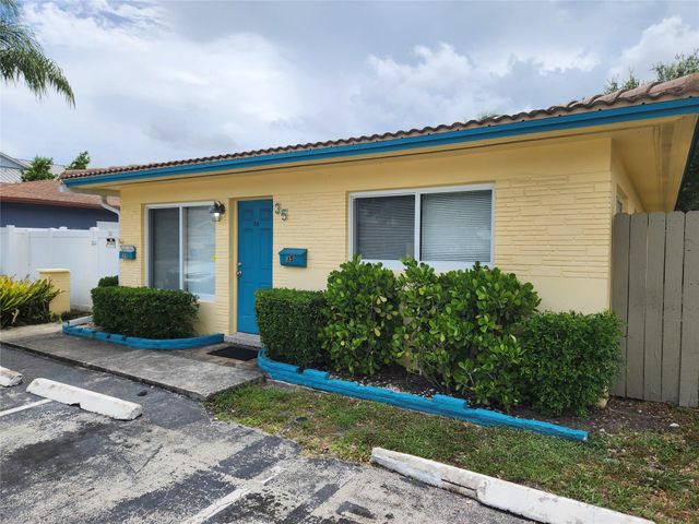35 NE 20TH AVE, Pompano Beach, FL 33060