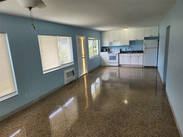 35 NE 20TH AVE, Pompano Beach, FL 33060