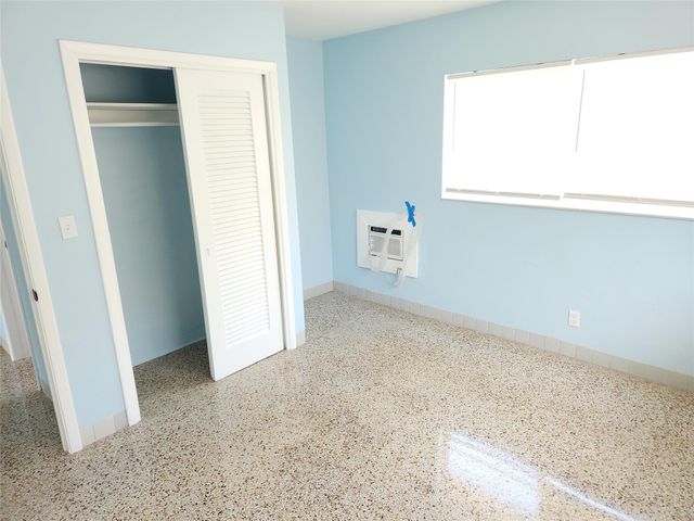 35 NE 20TH AVE, Pompano Beach, FL 33060