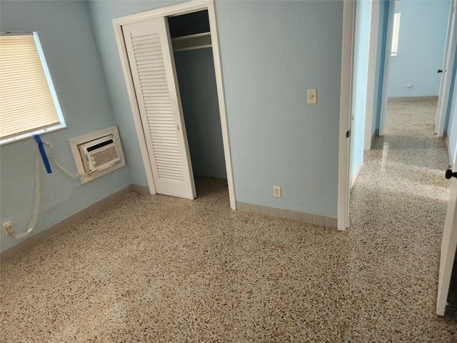 35 NE 20TH AVE, Pompano Beach, FL 33060