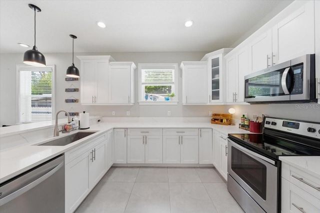1808 W CLUSTER AVENUE, Tampa, FL 33604